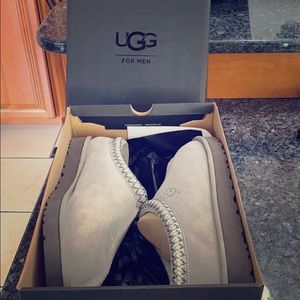 Brand New Ugg Slippers!! Size 13 men’s